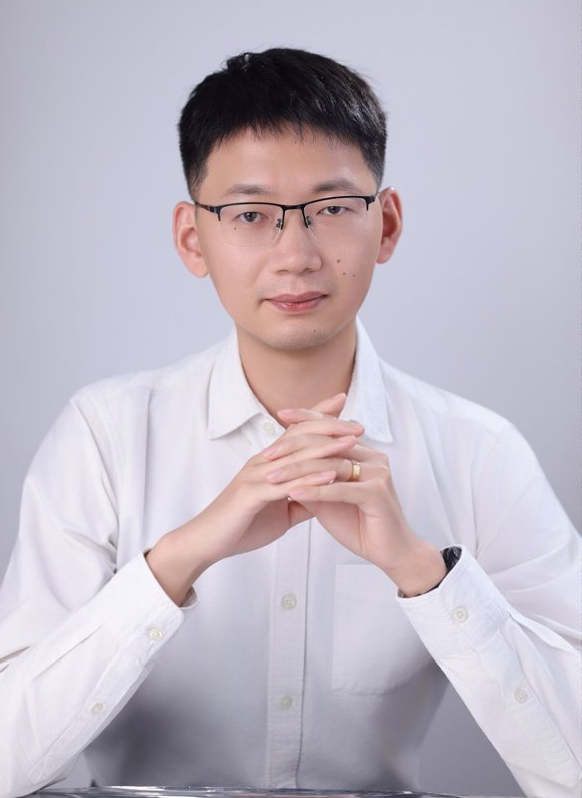 周陆洋.png